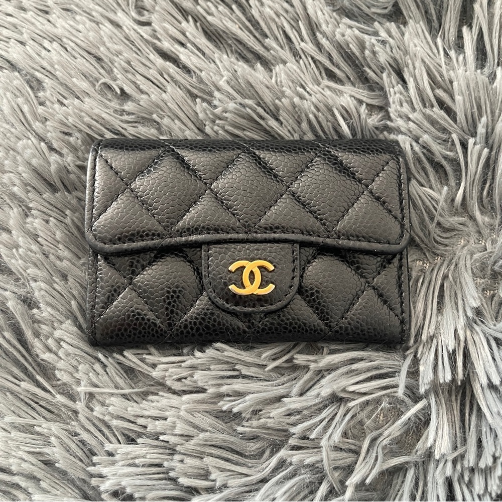 ⭐️SOLD to a lovely buyer ⭐️ AUTHENTIC Chanel Flap Card Holder